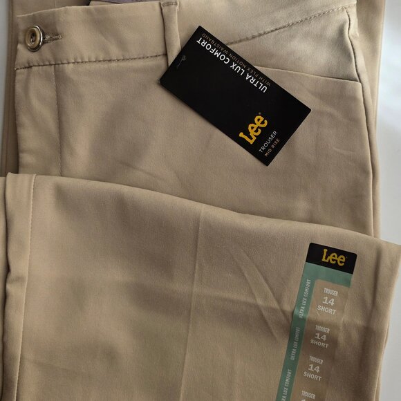 Lee Women's Ultra Lux Comfort Pant Flex Motion Waistband Khaki 14 Short NWT - Picture 6 of 6